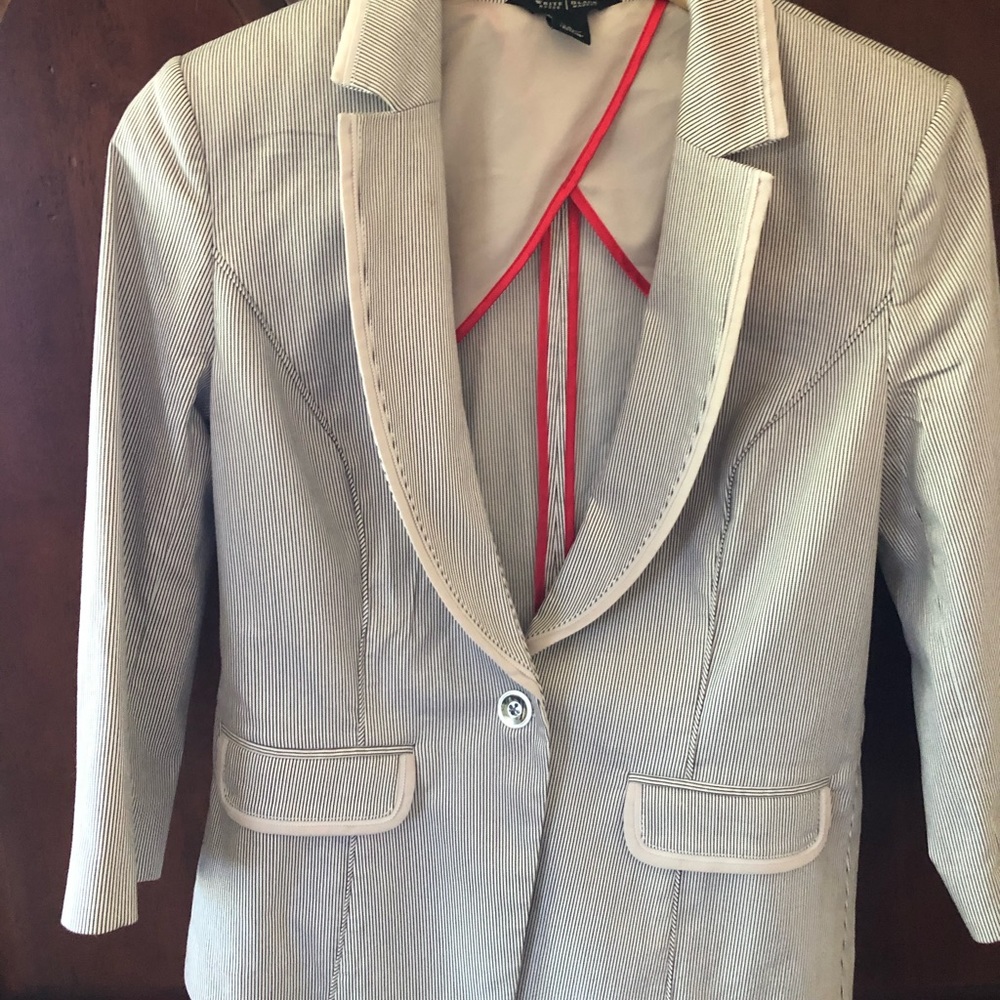 Jacket/blazer super cute and in great condition